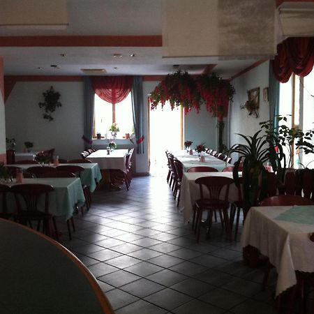 Hotel Zur Burg Eltz à Moselkern Extérieur photo